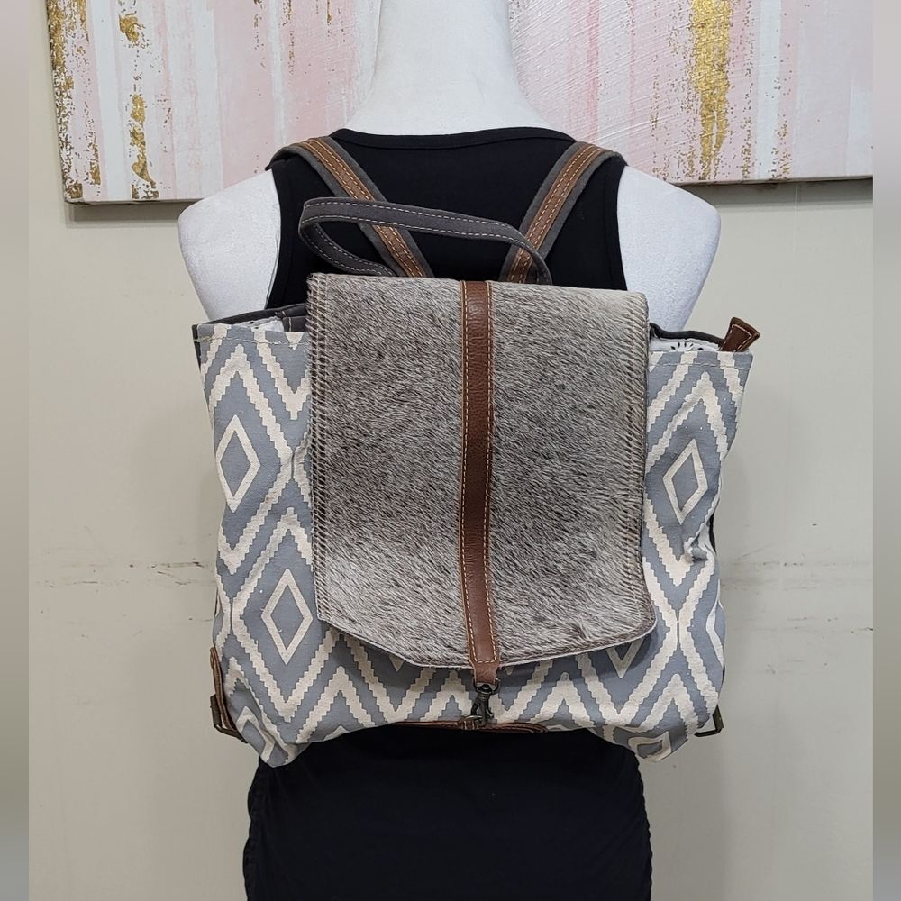Myra Bag NWOT Artist's Impression Hairon Flapover Canvas & Leather Backpack - Picture 2 of 9